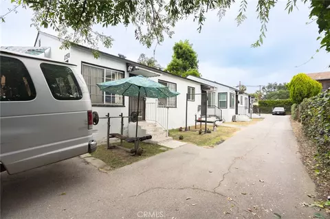 1758 Lincoln Ave, Pasadena, CA 91103 photo 4