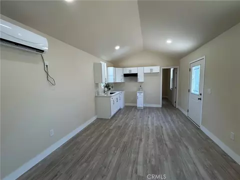 300 E Arbor St #2, Long Beach, CA 90805 photo 3