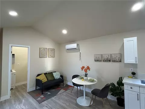 300 E Arbor St #2, Long Beach, CA 90805 photo 7