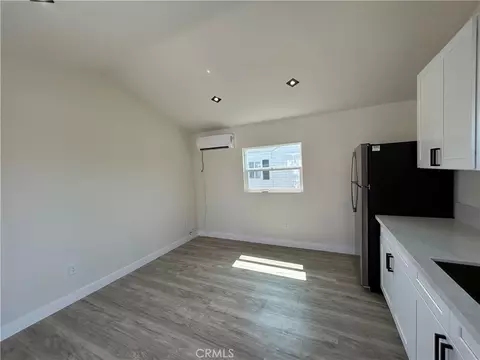 300 E Arbor St #2, Long Beach, CA 90805 photo 4