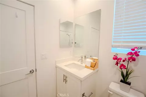 Bath - 107 Allusion, Irvine, CA 92618 photo 4 of 7