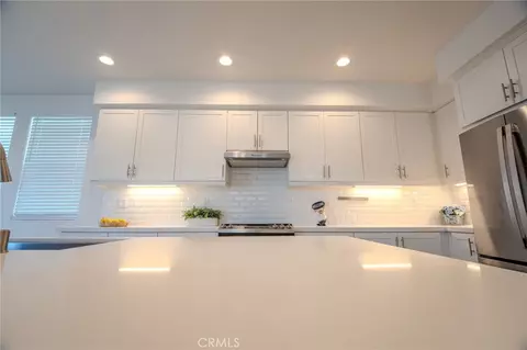 Kitchen - 107 Allusion, Irvine, CA 92618 photo 3 of 4