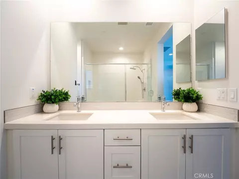 Bath - 107 Allusion, Irvine, CA 92618 photo 6 of 7