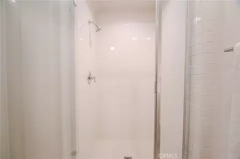 Bath - 107 Allusion, Irvine, CA 92618 photo 2 of 7