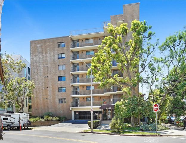 10966 Rochester Ave #1B, Los Angeles, CA 90024