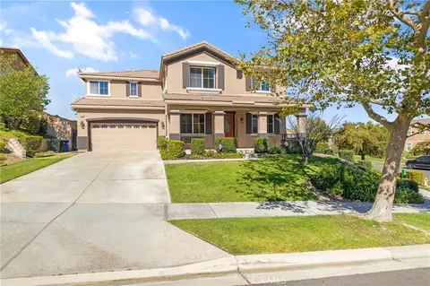 Exterior - 4813 Sanderling Way, Fontana, CA 92336 photo 4 of 15