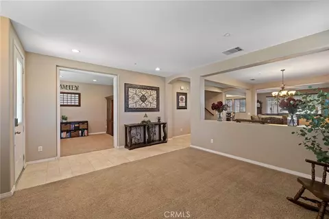 Entry Way - 4813 Sanderling Way, Fontana, CA 92336 photo 2 of 6