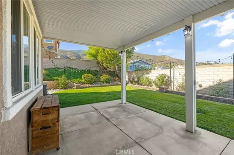 Exterior - 4813 Sanderling Way, Fontana, CA 92336 photo 14 of 15