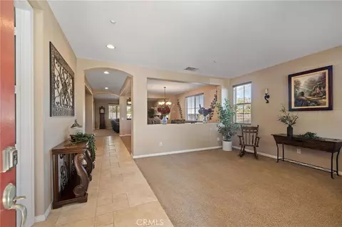 Entry Way - 4813 Sanderling Way, Fontana, CA 92336 photo 3 of 6