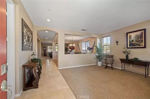 Entry Way - 4813 Sanderling Way, Fontana, CA 92336 photo 3 of 7