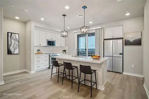 1482 Skyline Ln, San Pedro, CA 90732