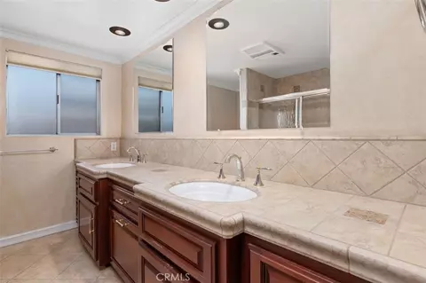 Bath - 185 Longley, Arcadia, CA 91007 photo 4 of 5
