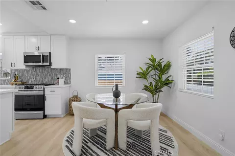 Dining - 2257 E Del Mar Blvd, Pasadena, CA 91107 photo 2 of 2