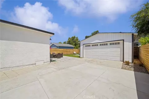 Exterior - 2257 E Del Mar Blvd, Pasadena, CA 91107 photo 5 of 7