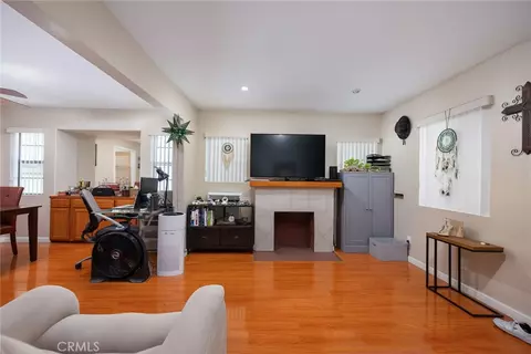 Living - 2178 Corson St, Pasadena, CA 91107 photo 2 of 6