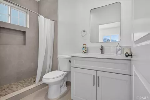 Bath - 355 W Arrow, Upland, CA 91786 photo 4 of 4