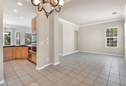 Living - 2579 Warner Ave, Clovis, CA 93611 photo 2 of 6