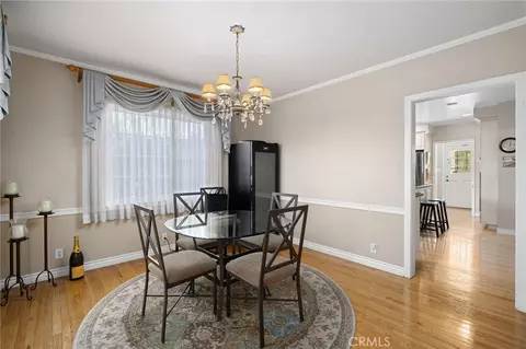Dining - 2964 Lombardy, Pasadena, CA 91107 photo 1 of 3