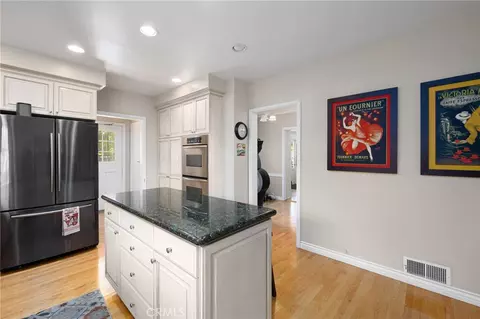Kitchen - 2964 Lombardy, Pasadena, CA 91107 photo 2 of 5