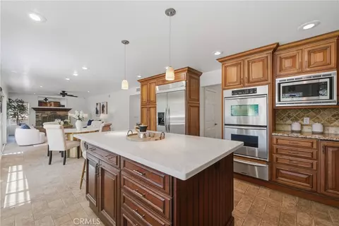 Kitchen - 753 El Vallencito, Walnut, CA 91789 photo 3 of 7
