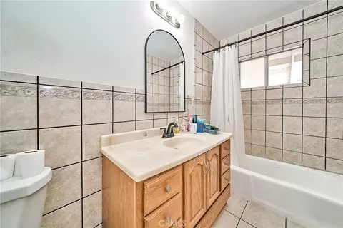 Bath - 4255 Lynd Ave, Arcadia, CA 91006 photo 1 of 5