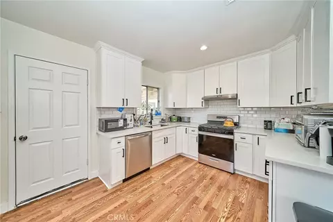 Kitchen - 4255 Lynd Ave, Arcadia, CA 91006 photo 2 of 2