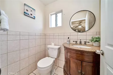 Bath - 4255 Lynd Ave, Arcadia, CA 91006 photo 4 of 5