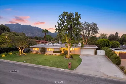 206 Oak Meadow Rd, Sierra Madre, CA 91024