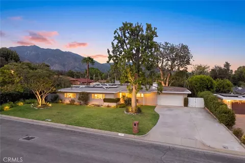 206 Oak Meadow Rd, Sierra Madre, CA 91024