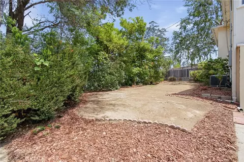 Exterior - 130 Sequoia Dr, Pasadena, CA 91105 photo 2 of 9