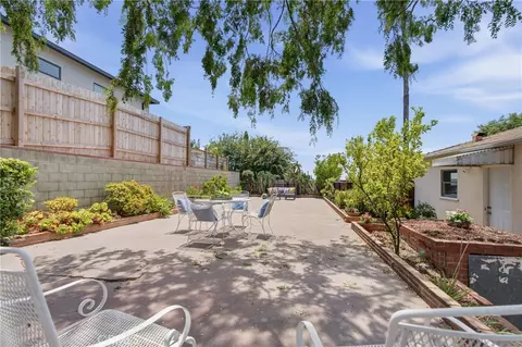 Exterior - 130 Sequoia Dr, Pasadena, CA 91105 photo 7 of 9