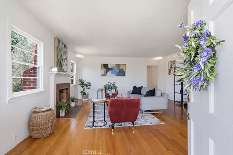 Entry Way - 130 Sequoia Dr, Pasadena, CA 91105 photo 1 of 2