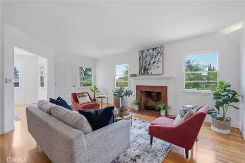 Living - 130 Sequoia Dr, Pasadena, CA 91105 photo 2 of 3