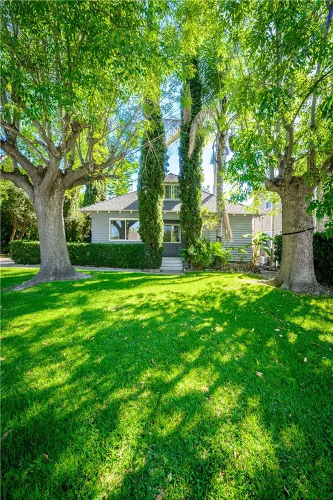 Exterior - 892 S Marengo, Pasadena, CA 91106 photo 10 of 21