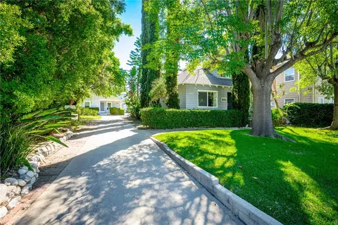 Exterior - 892 S Marengo, Pasadena, CA 91106 photo 6 of 21
