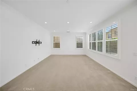 Living - 126 Gulfstream, Irvine, CA 92620 photo 2 of 9