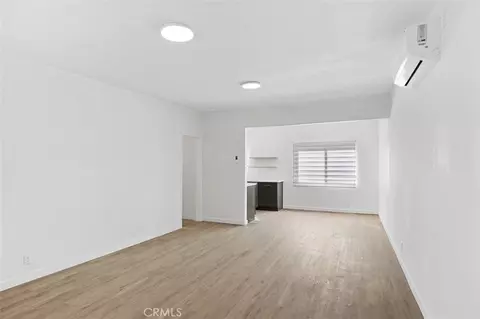Living - 1063 Justin Ave, Glendale, CA 91201 photo 4 of 6