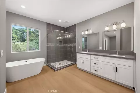 Bath - 693 Castlehill Dr, Walnut, CA 91789 photo 4 of 5