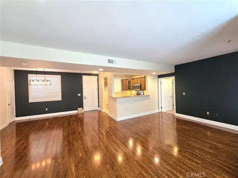 4724 Kester Ave #409, Sherman Oaks, CA 91403
