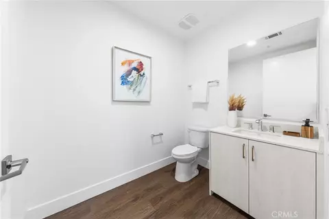 Entry Way - 709 E Walnut St #214, Pasadena, CA 91101 photo 1 of 3