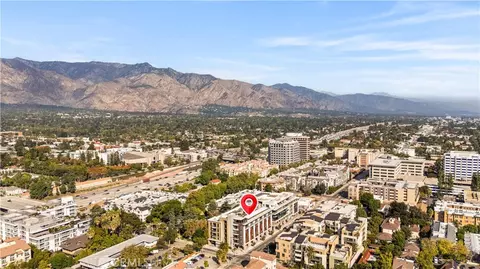 View/Area - 709 E Walnut St #214, Pasadena, CA 91101 photo 4 of 4