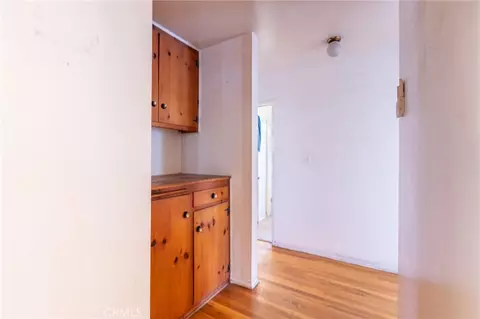 Entry Way - 10243 Saratoga Ave, Montclair, CA 91763 photo 3 of 4