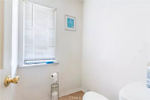 Bath - 10243 Saratoga Ave, Montclair, CA 91763 photo 3 of 3