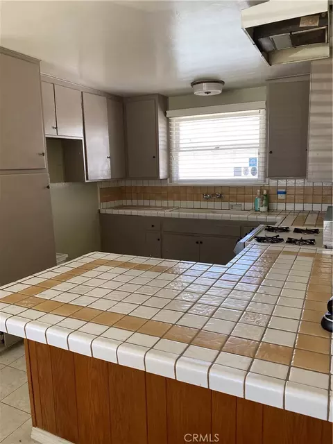 5117 E Flagstone, Long Beach, CA 90808 photo 4