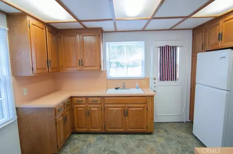 Kitchen - 320 E California Blvd, Pasadena, CA 91106 photo 3 of 3