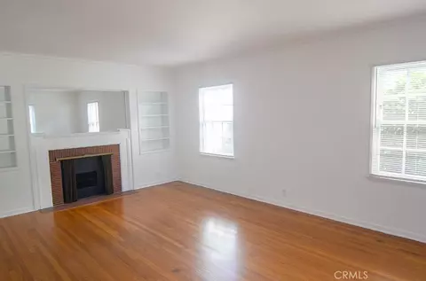 Living - 320 E California Blvd, Pasadena, CA 91106 photo 1 of 3