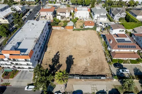 408 S Oxford, Los Angeles, CA 90020