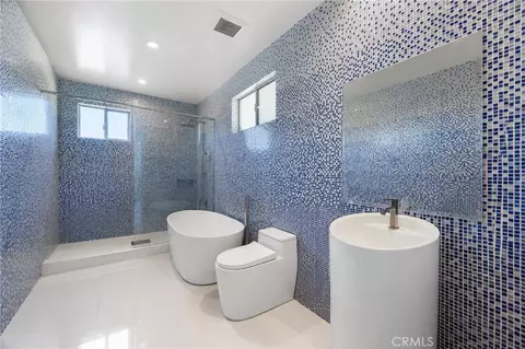 Bath - 4326 Lynd Ave, Arcadia, CA 91006 photo 8 of 9