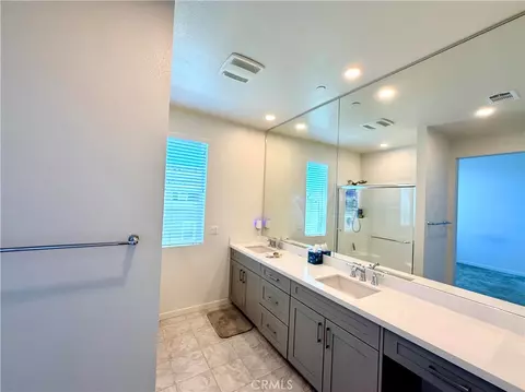 Bath - 715 Winchester Dr, Oxnard, CA 93036 photo 1 of 5
