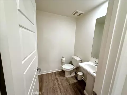 Bath - 715 Winchester Dr, Oxnard, CA 93036 photo 4 of 5